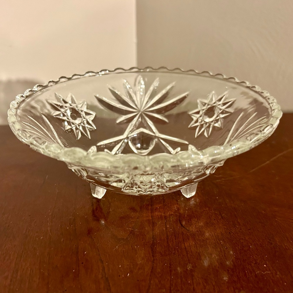 Vintage Anchor Hocking Early American Prescut Three-Footed Bonbon/Candy Dish
